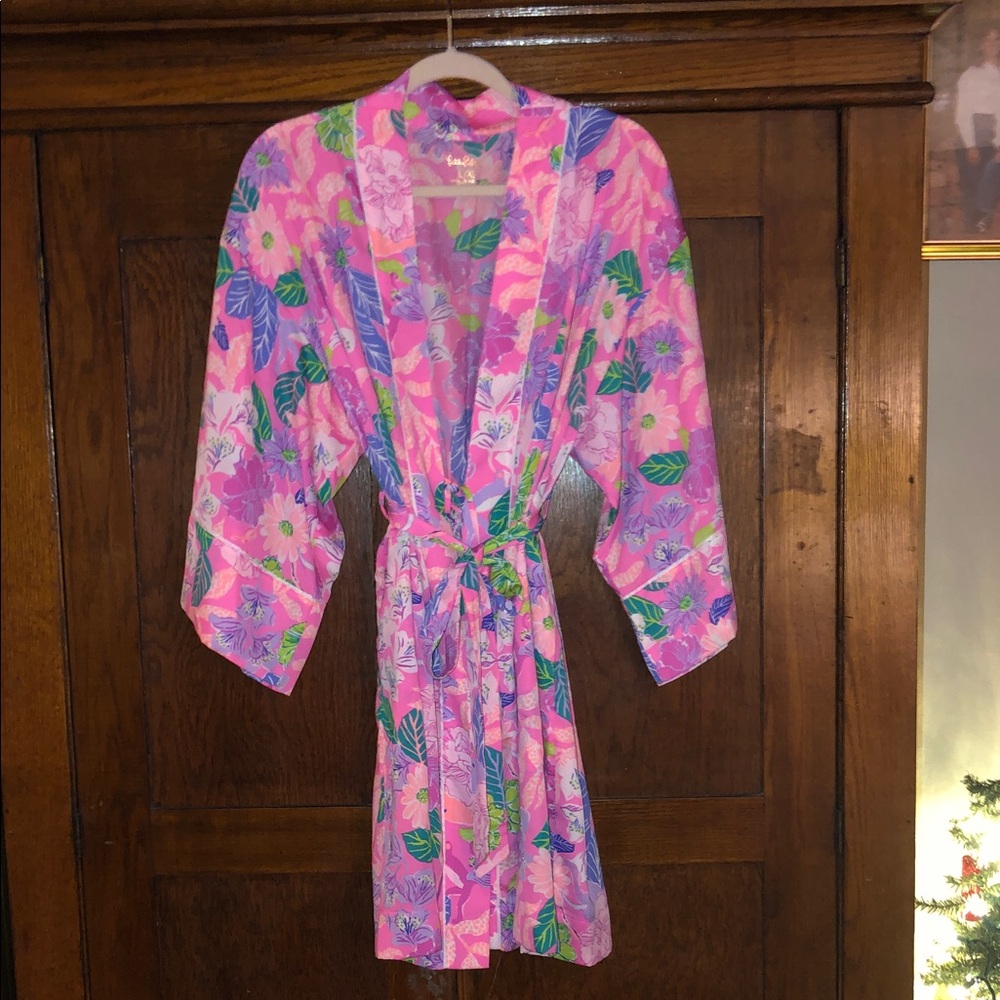 Lilly Pulitzer Elaine Satin Feel Robe Pink Isle Best Of Friends Size L/XL